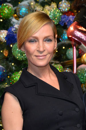 Uma Thurman Christmas Season Photo Wallpaper