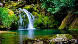 Unique Laptop Waterfall Background Wallpaper