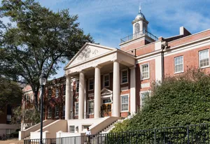 University Of Georgia Historic Park Hall Wallpaper