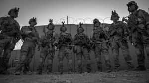 Us Armed Forces Serve With Bravery And Honor. Wallpaper
