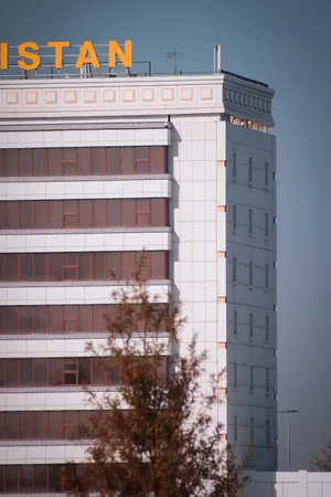 Uzbekistan Grand Hotel Building Wallpaper