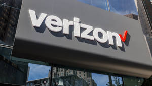 Verizon - Leader In Mobile Network Technology Wallpaper