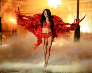 Victoria's Secret Fashion Show Adriana Lima Wallpaper