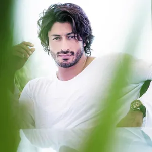 Vidyut Jamwal White Shirt Wallpaper