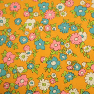 Vintage 60s Pink Blue And White Flowers Wallpaper