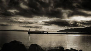 Vintage Black And White Lighthouse Wallpaper