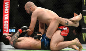 Volkan Oezdemir Training In The Octagon Wallpaper