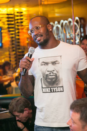 Von Miller Tyson Shirt Wallpaper