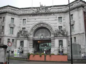 Waterloo Station Front Architecture Wallpaper