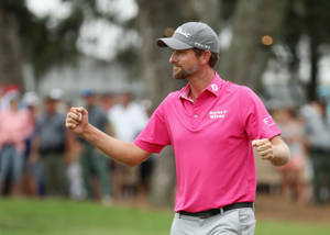 Webb Simpson Scoring An Ace Wallpaper