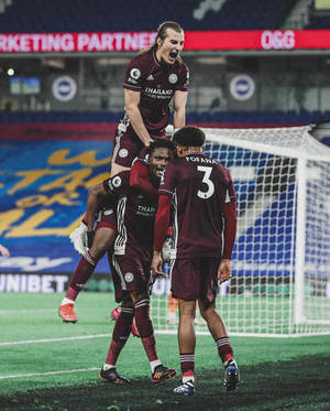 Wesley Fofana Teammates Red Wallpaper