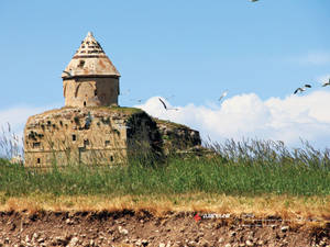 Western Armenia Old Church Wallpaper