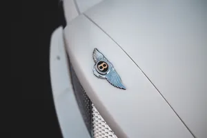 White Bentley Cars Wallpaper