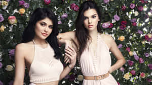 White Dress Kendall And Kylie Jenner 4k Wallpaper