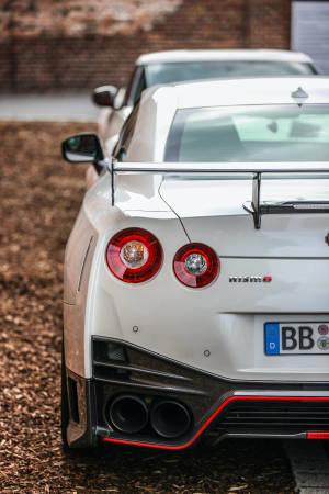 White Nismo Gtr Car Wallpaper