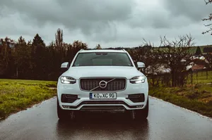 White Volvo Suv Front View Wallpaper