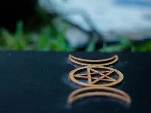 Wiccan Triple Goddess Sign Wallpaper