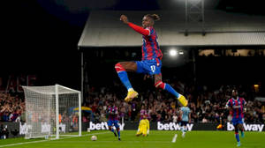 Wilfried Zaha Jumping High Wallpaper