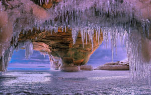 Winter Season Icicles Wallpaper