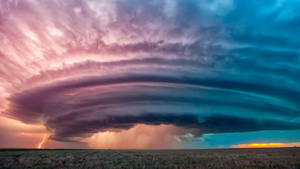 Witness The Spectacular Whirlwind Of Kansas Wallpaper