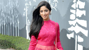 Yami Gautam Pink Fashion Wallpaper