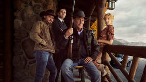 Yellowstone Tv Show Dutton Family Wallpaper