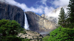 Yosemite Mountain Waterfall Wallpaper