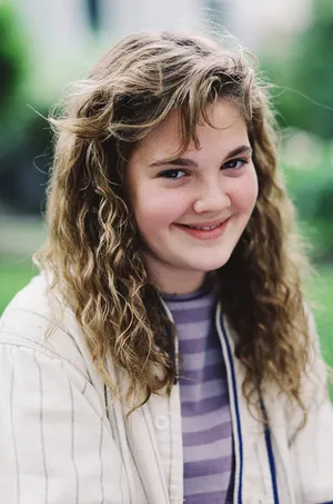 Young Drew Barrymore Wallpaper