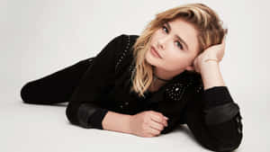 Young Female Model Chloe Moretz Wallpaper